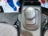 車検整備付メンテナンスパックの整備内容は・エンジンオイル・オイルフィルター・冷却水交換、ブレーキ分解、清掃、給油、調整作業、下回り洗浄作業が含まれております。車検にかかる法定費用は別途頂戴致します。
