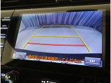 バックガイドモニターで、後方を確認しながら安心して駐車することができます。運転初心者も熟練者も必須の機能ですよ!