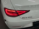 当店でお車をご購入のお客様はオーナー様専用保険「メルセデス・ベンツブランド保険」にご加入頂けます。飛来物によるフロントガラス破損やパンクによるタイヤ交換の際に、修理費用の一部をご負担致します。