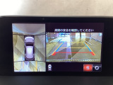 狭い場所での駐車やすれ違いなどでより的確な運転操作に役立つ360&deg;ビューモニターが装備されています。