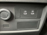 USBソケットはCを2つ装備、