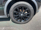 215/55R17インチタイヤ&アルミホイルが装着されています。