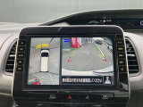 アラウンドビューモニター 駐車場での車庫入れや狭い道路での走行にカメラで確認が出来るので安心です。