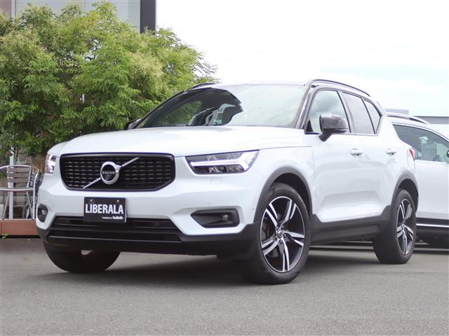 XC40 T4 AWD Rデザイン 4WD 4WD サンルーフ