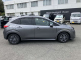 コンパクトなボディーなのでお車を初めてご購入される方でも安心してお乗りいただけます。