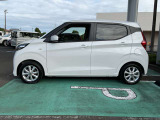 納車前には当社整備工場にて、日産整備士が、車検整備を実施。安心してお乗り頂けますようお渡しさせていただきます。