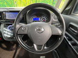 【純正革巻きステアリング】上質な革を使用することで、手にしっかり馴染みとても運転しやすいハンドルです♪