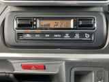フルオートエアコン 温度設定をすれば自宅のエアコンのように車内の温度をコントロール