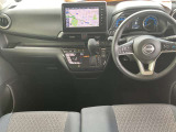 ◆◆◆運転席まわりはこのように機能的にまとまっています。