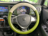 【純正革巻きステアリング】上質な革を使用することで、手にしっかり馴染みとても運転しやすいハンドルです♪