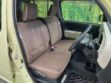 運転席シート廻りは使用感も少なく、良好な状態となっています。丁寧に使われていたことがよくわかりますね。