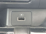 USB充電ポートも搭載しております。