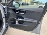 お気軽にお問い合わせください。Tel:075-325-0440 Mobile:070-2313-8676  中古車担当:時女まで
