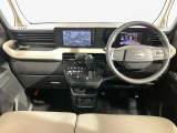 運転席の見晴らしのよさで右折時に気になる斜め方向も良く見えるので安心して運転できます