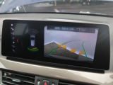 【バックカメラ】前後クリアランスソナー付なので、駐車が苦手な方でも安心です。ガイドの表示・非表示も切り替え可能です。