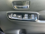 運転席のパワーウインドウ等操作部