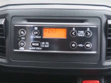 FM、AM、CD、AUXがご利用になれます。