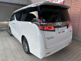 他にも画像がございますので、是非ご覧ください。より詳しくお車をご覧いただけます。