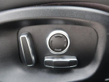 パワーシート搭載車両です!