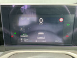 【走行距離 4,643km!】視認性の良いメーターパネルデザインです。ディスプレイに各種の情報、設定画面が見やすく表示されます。