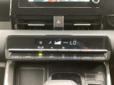 オートエアコンは温度を設定するだけで、自動で風量などを設定してくれます。運転しながら操作も必要ないので、安全性も向上します。