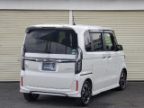 雨の日でもちょっと窓を開けて換気したい事ってありますよね。ドアバイザー付きなので雨の侵入を気にせず開けられます!また夏場の駐車時には少し窓を開けておけば換気もできます!