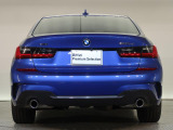 BMWのお車は、走行の安定性とコーナリングの良さを追求し、思い通りにハンドルの操作可能です。試乗車もご用意しておりますので、ぜひ&ldquo;駆け抜ける歓びをご体感ください!
