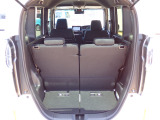 ◆定員乗車時のカーゴルームです。普段のお買い物の荷物やたくさんの収納が可能です。