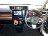 この車で色んな場所へドライブに出かけてみませんか。