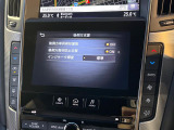 【後方車輛検知】走行中、ドアミラーの死角になりやすい箇所に後続車が接近するとサイドミラー付近に警告を表示、ドライバーに注意喚起をしてくれます。