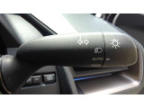 便利なオートライトも付いています。
