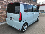 オプションになりますが、ボディーコーティングもご用意しております。新車の輝きに近づき、洗車などのお手入れも楽になりますよ。