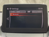 Bluetoothに接続することで、スマートフォンに入っている音楽アプリを車内で楽しめたり、通話が出来ます♪