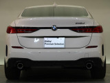 BMWのお車は、走行の安定性とコーナリングの良さを追求し、思い通りにハンドルの操作可能です。試乗車もご用意しておりますので、ぜひ&ldquo;駆け抜ける歓びをご体感ください!