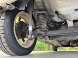 お車を安心してお乗りいただく為には、足回りの定期点検が欠かせません。サービスサポート(有償保証)では無料点検もご提供しており、安心のカーライフをお過ごしいただけるサポート体制が整っています。