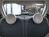 前席からのリアビューです。中古車でも気持ち良くお乗り頂けるように、仕上げ専門スタッフが内装をクリーニングして納車いたします!