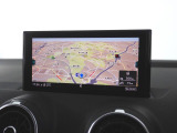 MMIシステムにはナビゲーション、ラジオ、オーディオ、Bluetooth、車両設定機能等がついております。詳しくは0078-6002-900146中古車スタッフまで
