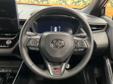 【純正革巻きステアリング】上質な革を使用することで、手にしっかり馴染みとても運転しやすいハンドルです♪