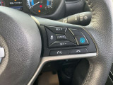 【プロパイロット】高速道でアクセル・ブレーキ・ハンドルをアシスト。運転の負担を軽減します。