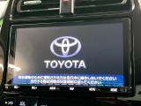 【純正9インチナビ】インテリアに溶け込むスタイリッシュな「専用設計」メーカーナビを装備♪視認性や操作性など基本性能にも優れ、より上質なカーライフをお楽しみいただけます。