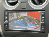 バックモニター付いて車庫入れも安心です。ナビの画面で映りますので、大変見やすいです。運転が苦手な方、初心者の方にも嬉しい機能です。