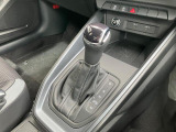 そのモデルの特性に合わせたトランスミッションを採用することにより、駆動力への伝達効率が高く、燃費性能にも大きく寄与しています。詳しくは0078-6002-900146中古車スタッフまで