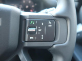 アダプティブクルーズコントロールは、前方の車両の速度に合わせて安全な車間を保ち、先進のクルージングをサポート。安心ができ、より快適なドライブをサポートいたします。
