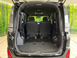 普段のお買い物や通勤、送迎等に十分な荷室スペースを確保しております。セカンドシートを倒すと、大きな荷物の積載も可能です♪