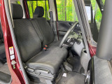 運転席シート廻りは使用感も少なく、良好な状態となっています。丁寧に使われていたことがよくわかりますね。