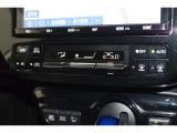 当店は全車『ロングラン保証』付!(1年間、距離無制限 HV車はHV保証付) 別途延長保証もご用意しております♪ ぜひ現車を確認にご来店ください