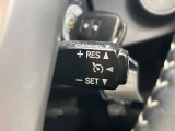 【クルーズコントロール】高速道路もラクラク走行。アクセルを離しても一定速度で走行ができ、長距離運転時の負担を軽減!加速・減速も簡単なスイッチ操作で調整できます。