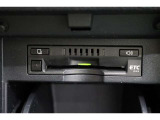 高速道路走行の料金所をノンストップで通過できるETCを装備!※ ETCカードのお申し込みも当社にお任せ下さい!
