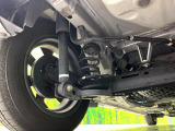 お車を安心してお乗りいただく為には、足回りの定期点検が欠かせません。サービスサポート(有償保証)では無料点検もご提供しており、安心のカーライフをお過ごしいただけるサポート体制が整っています。