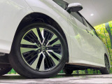 【純正18インチアルミホイール】外観にマッチした純正アルミホイールを装着しております。各種社外アルミホイールや、スタッドレスタイヤも取扱いしております。是非ご相談ください♪